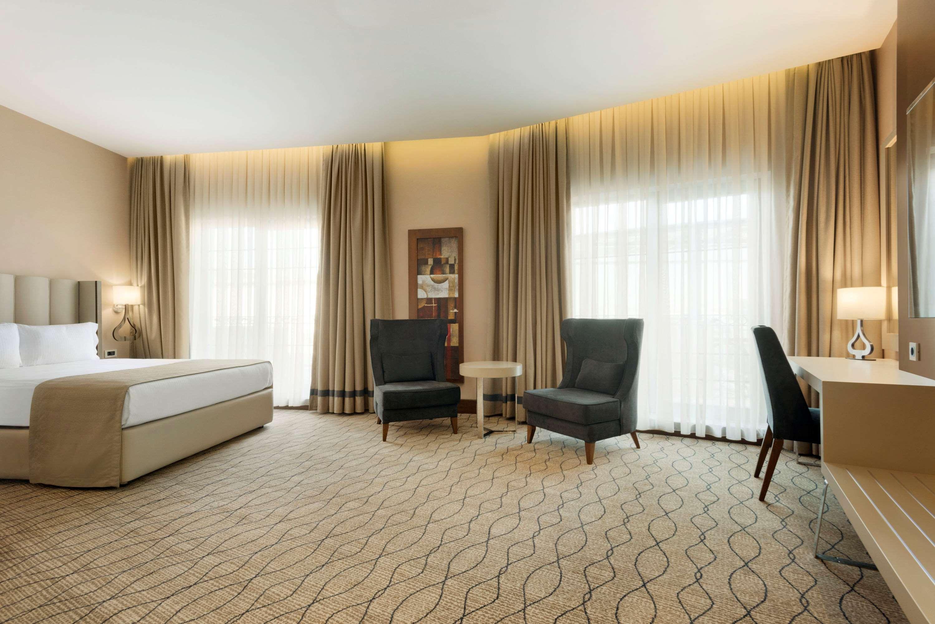 Ramada By Wyndham Sakarya Hotel Екстериор снимка