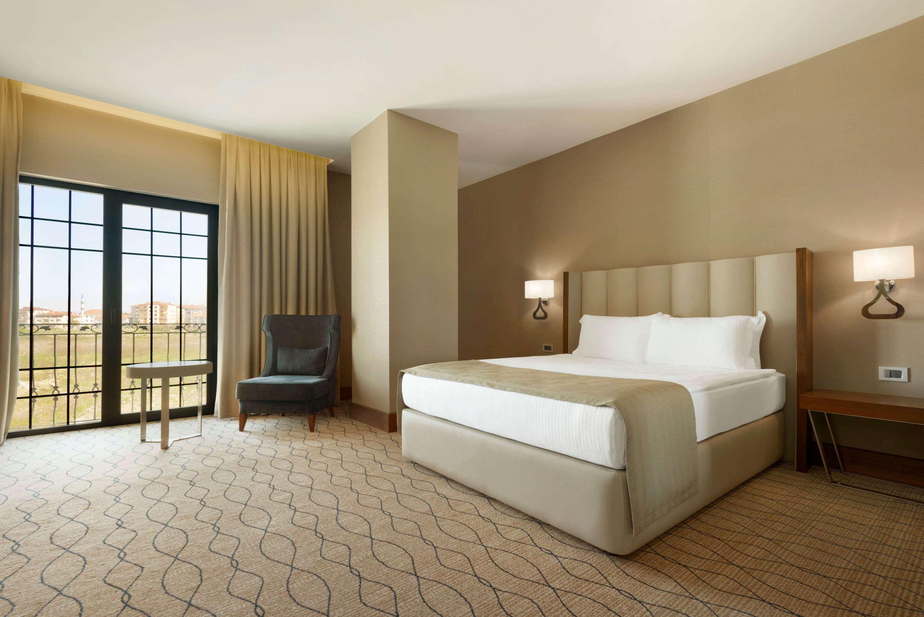 Ramada By Wyndham Sakarya Hotel Екстериор снимка