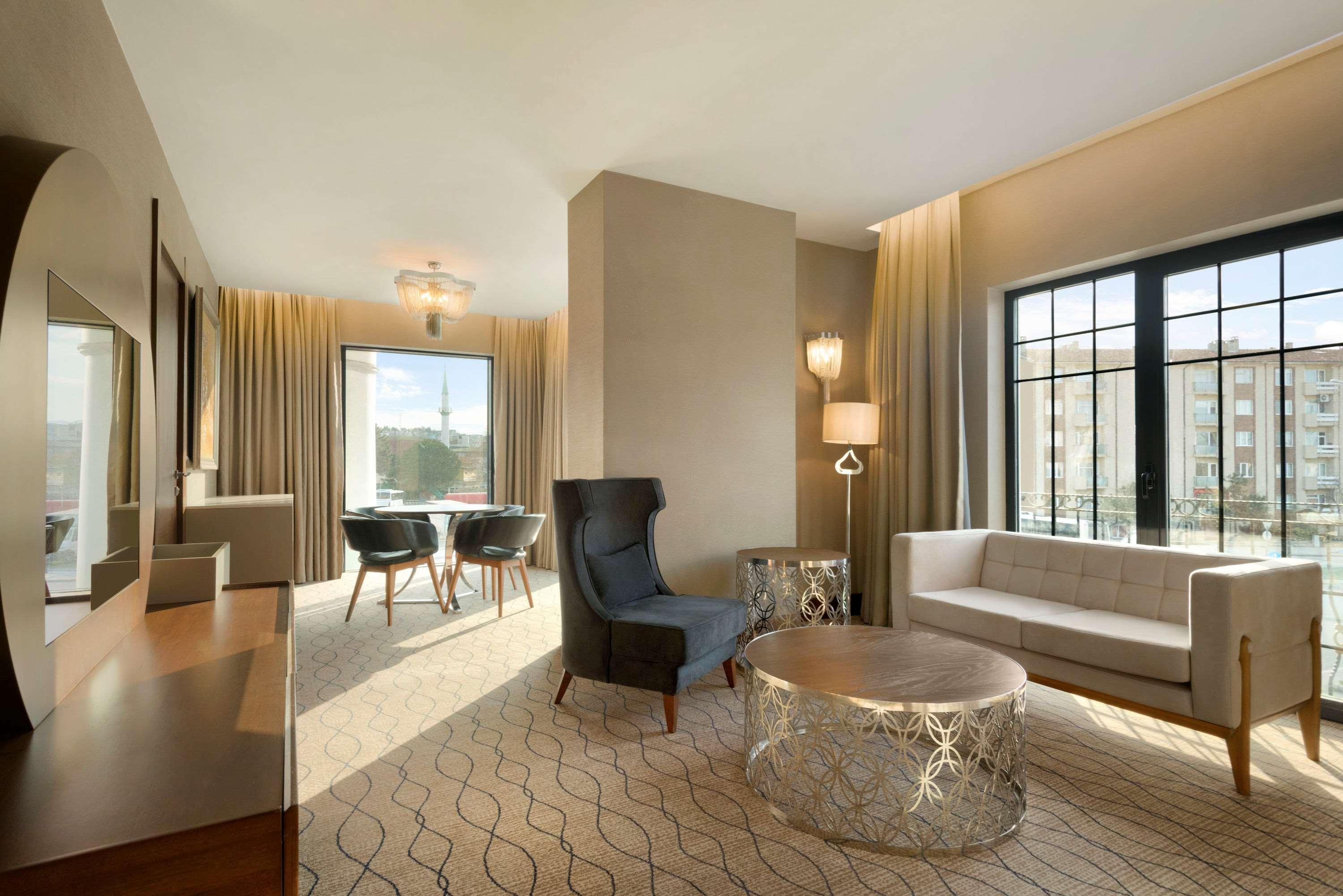 Ramada By Wyndham Sakarya Hotel Екстериор снимка